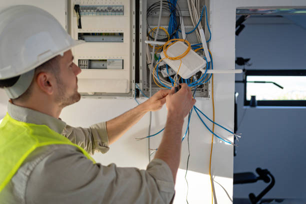 Best Emergency Electrical Repair  in Shelton, CT